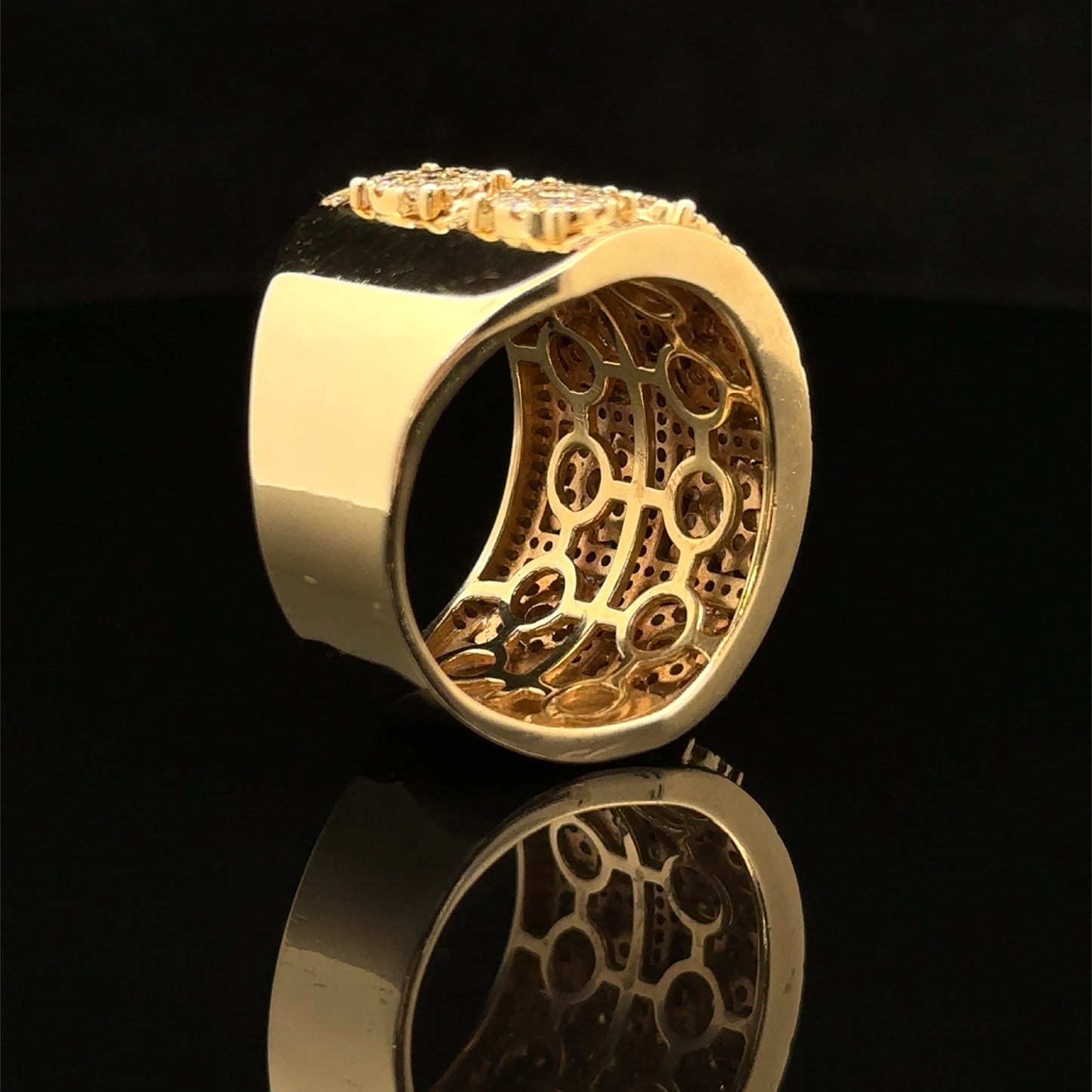 10k Yellow Gold and Diamond Ring