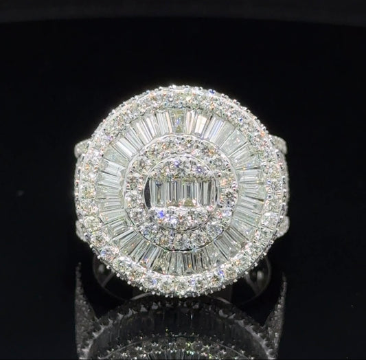 14k White Gold and Diamond Men`s Ring