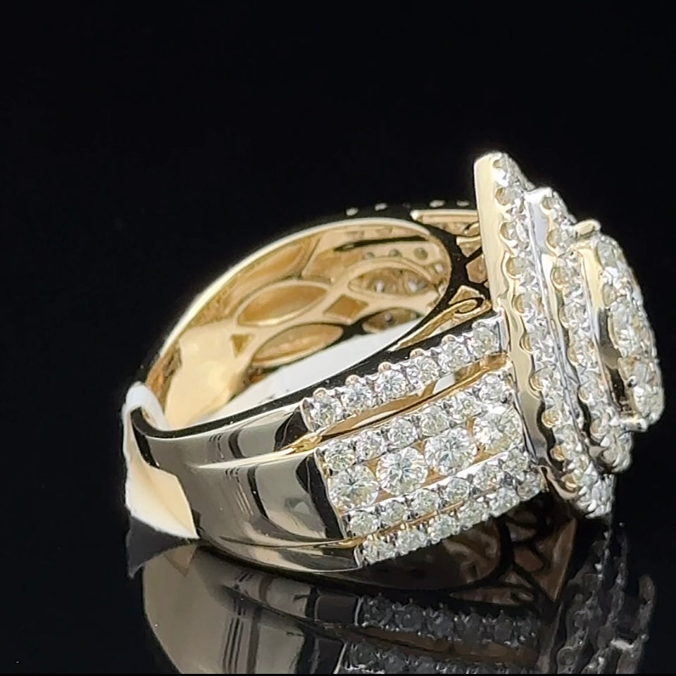 14k Yellow Gold and diamond Ladies` Ring