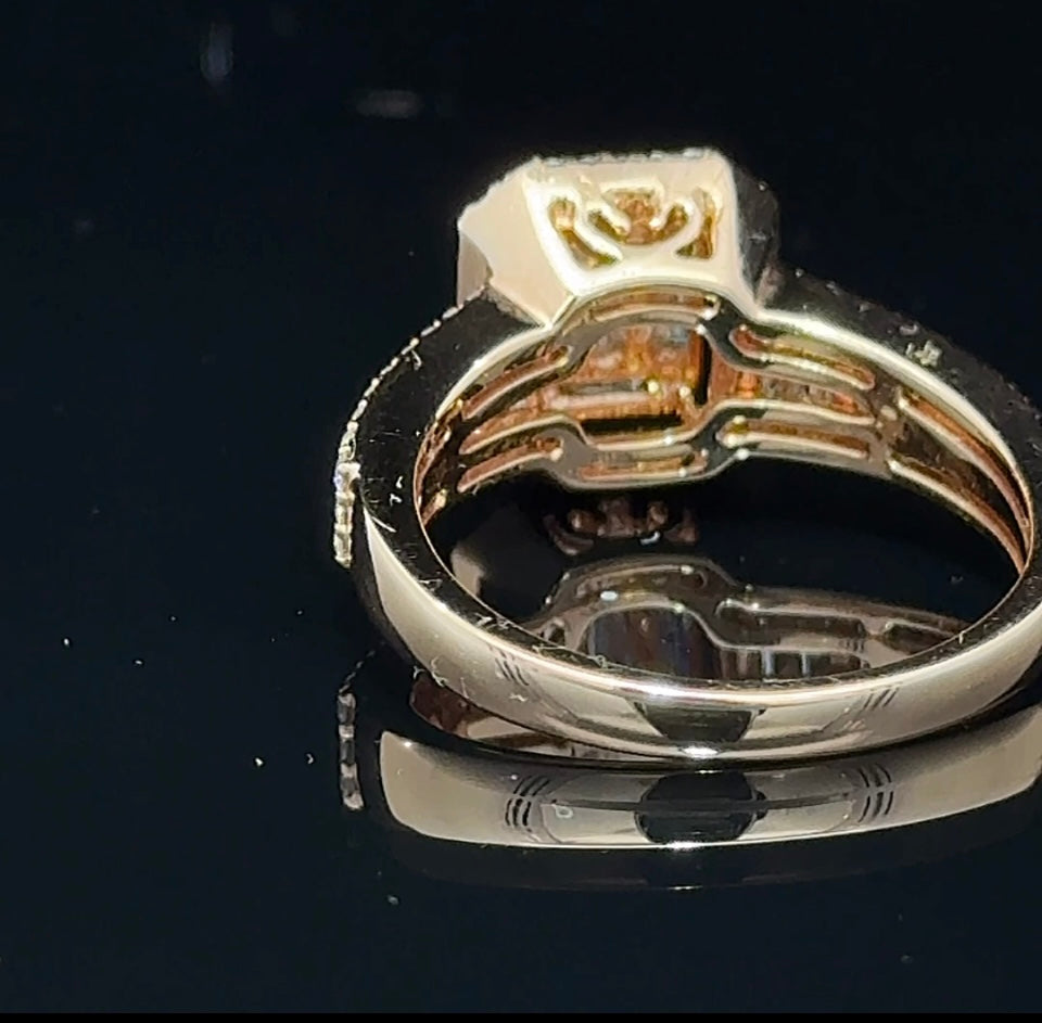 18k yellow gold and diamond Fancy Ring