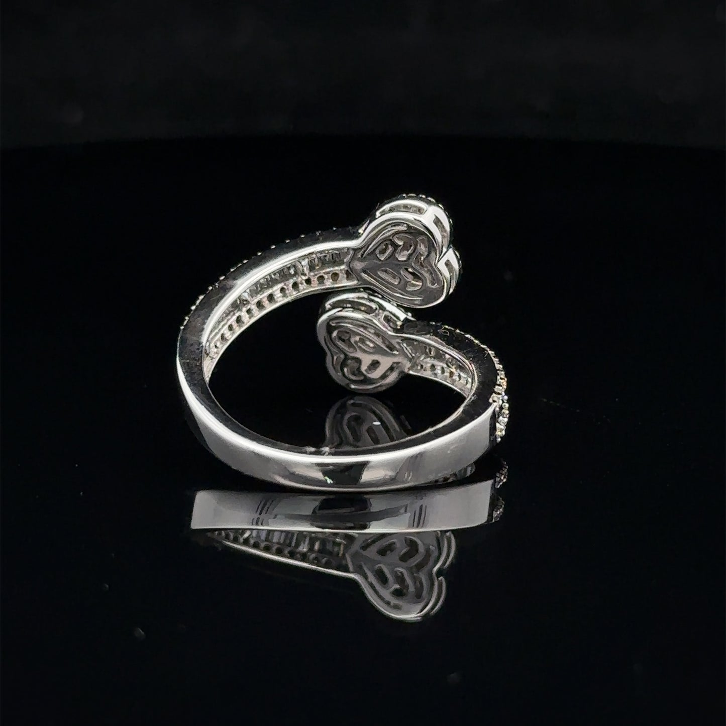 14k white gold and diamond Twin Heart shaped Ring