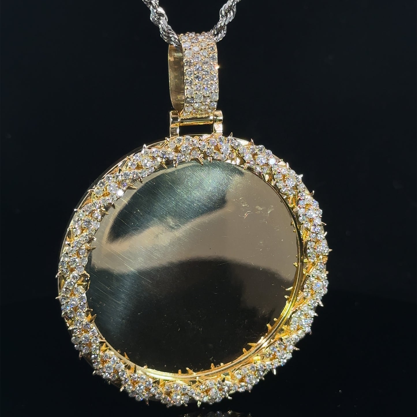 14k yellow gold and diamond Picture Pendant