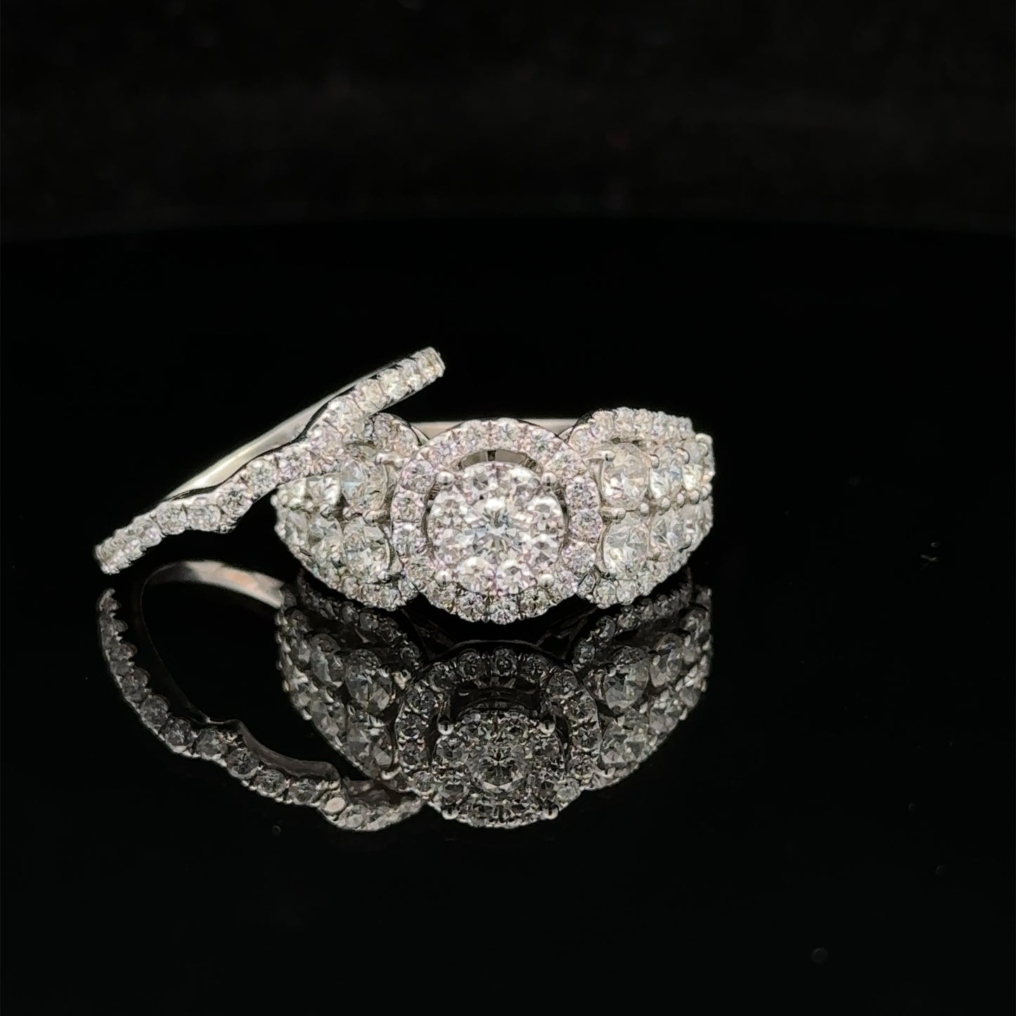 14k white gold and diamond 2-piece Bridal Set