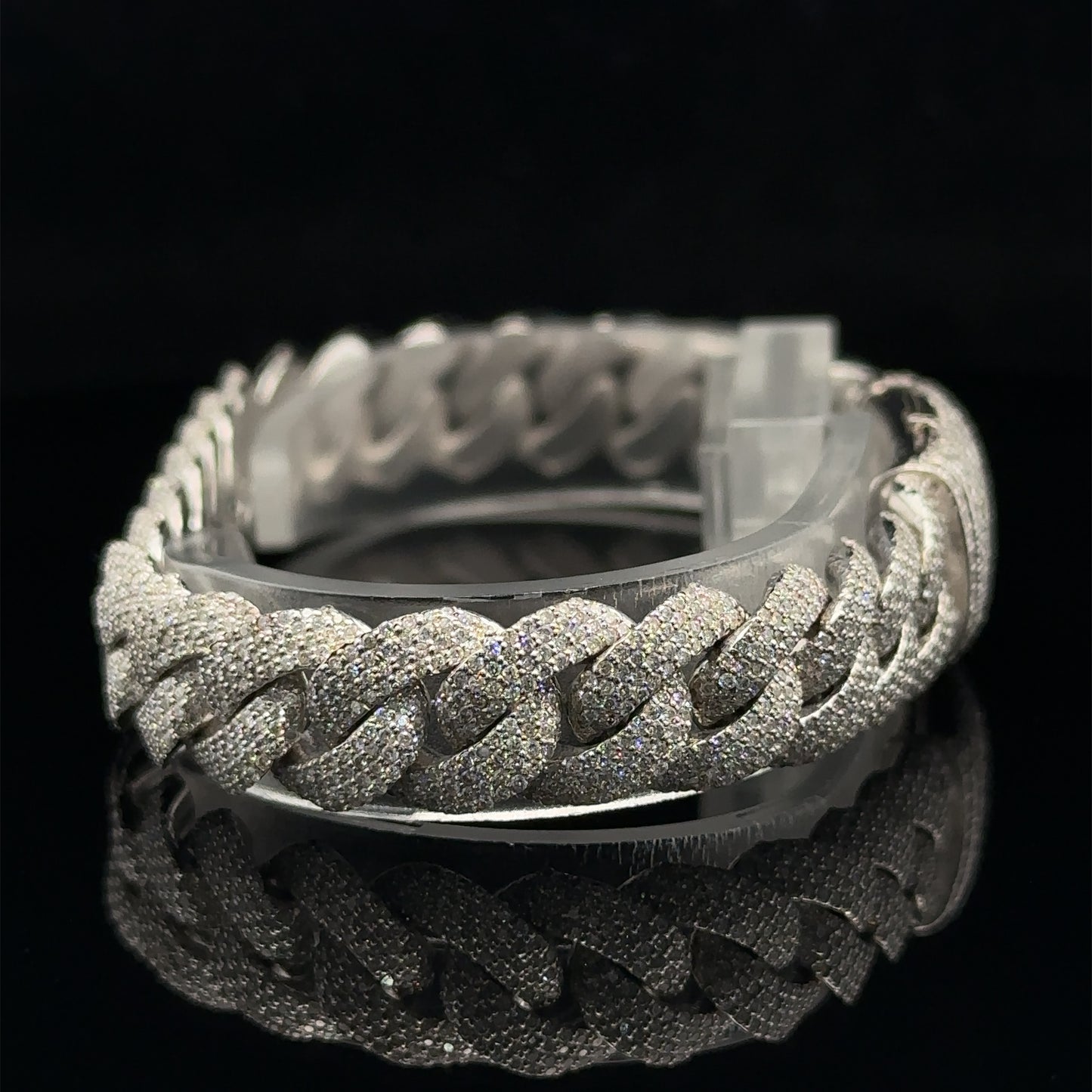 10k white gold and Diamond Pavé Cuban Bracelet