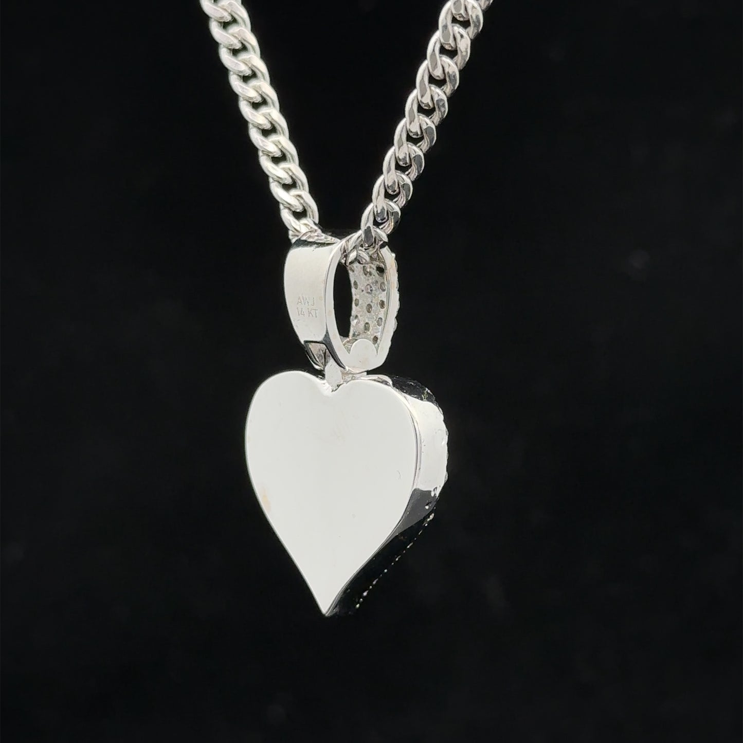 14k white gold and diamond Heart Picture Pendant