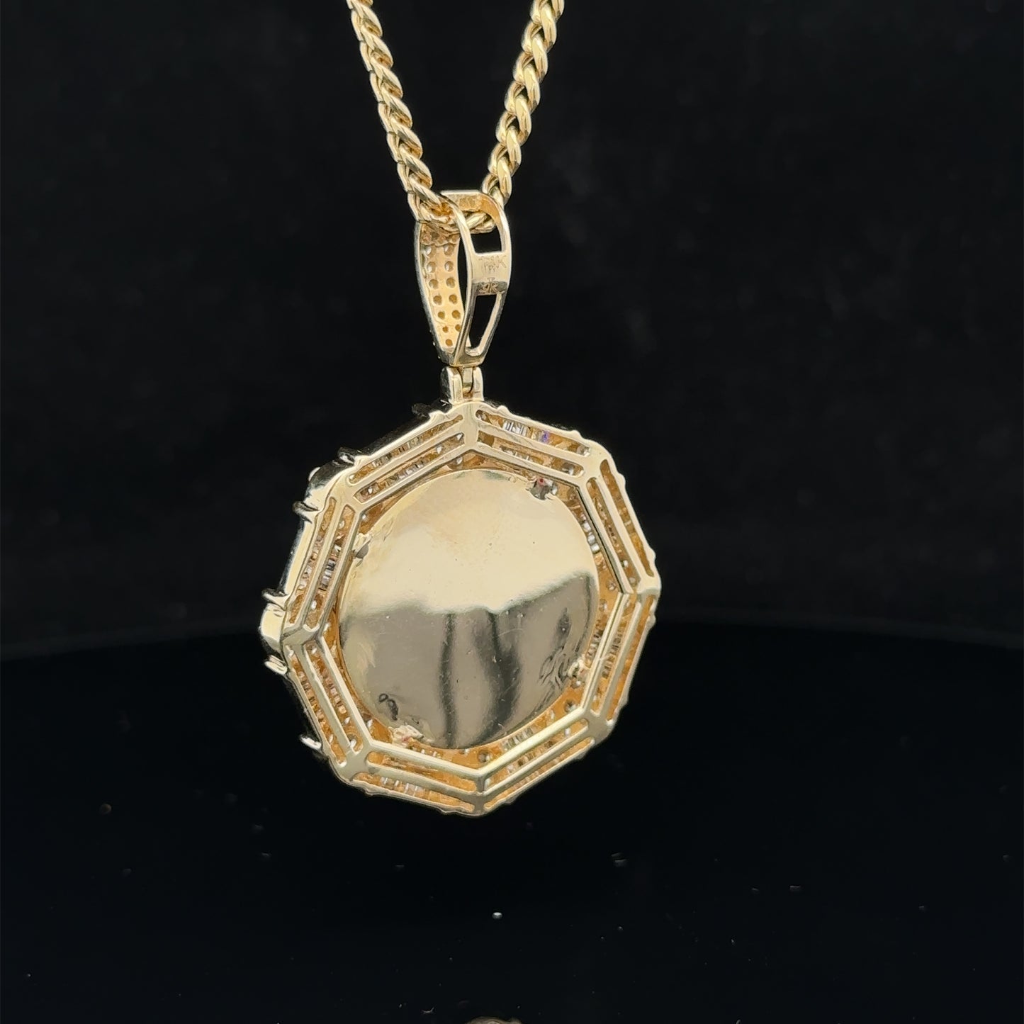 14k yellow gold and diamond Picture pendant