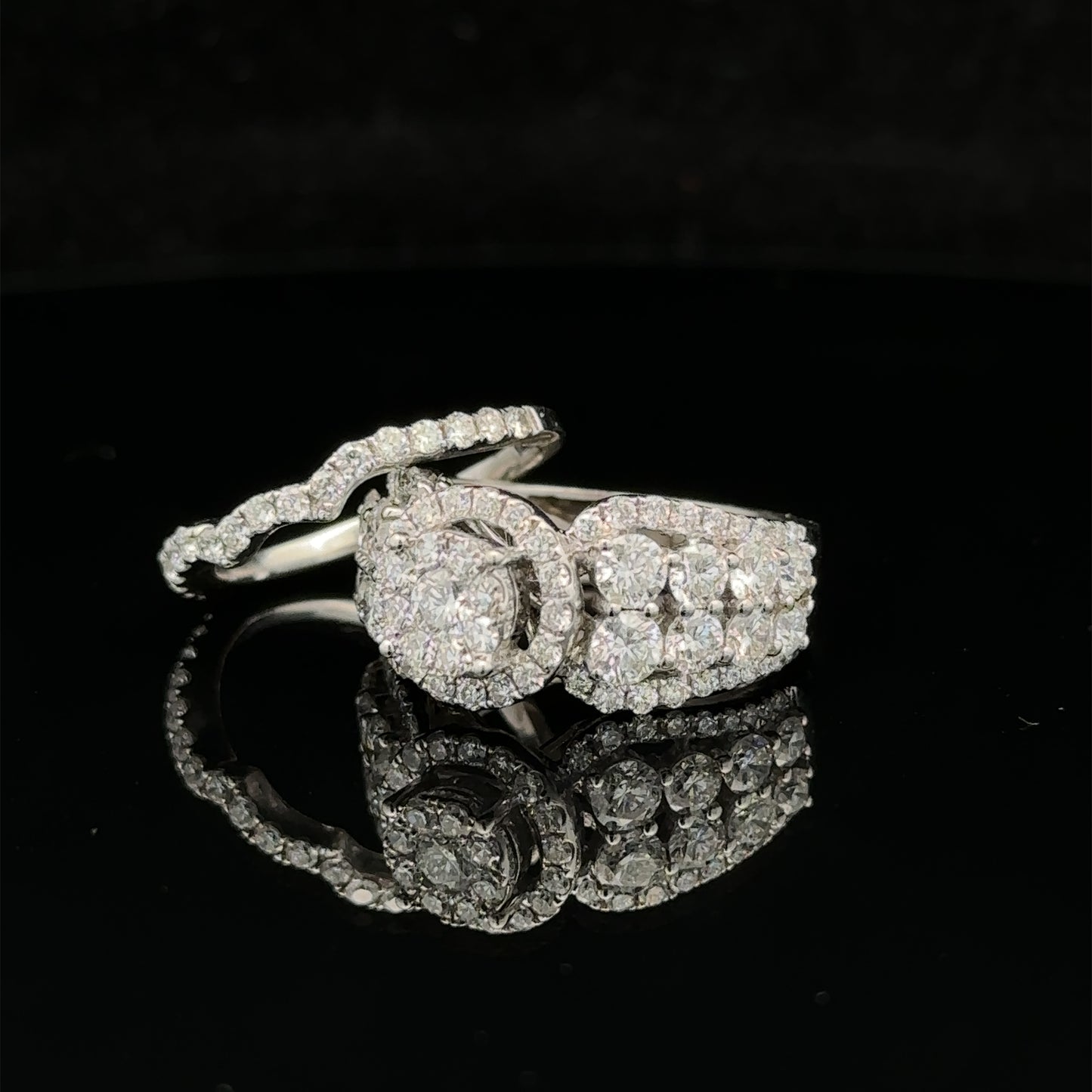 14k white gold and diamond 2-piece Bridal Set