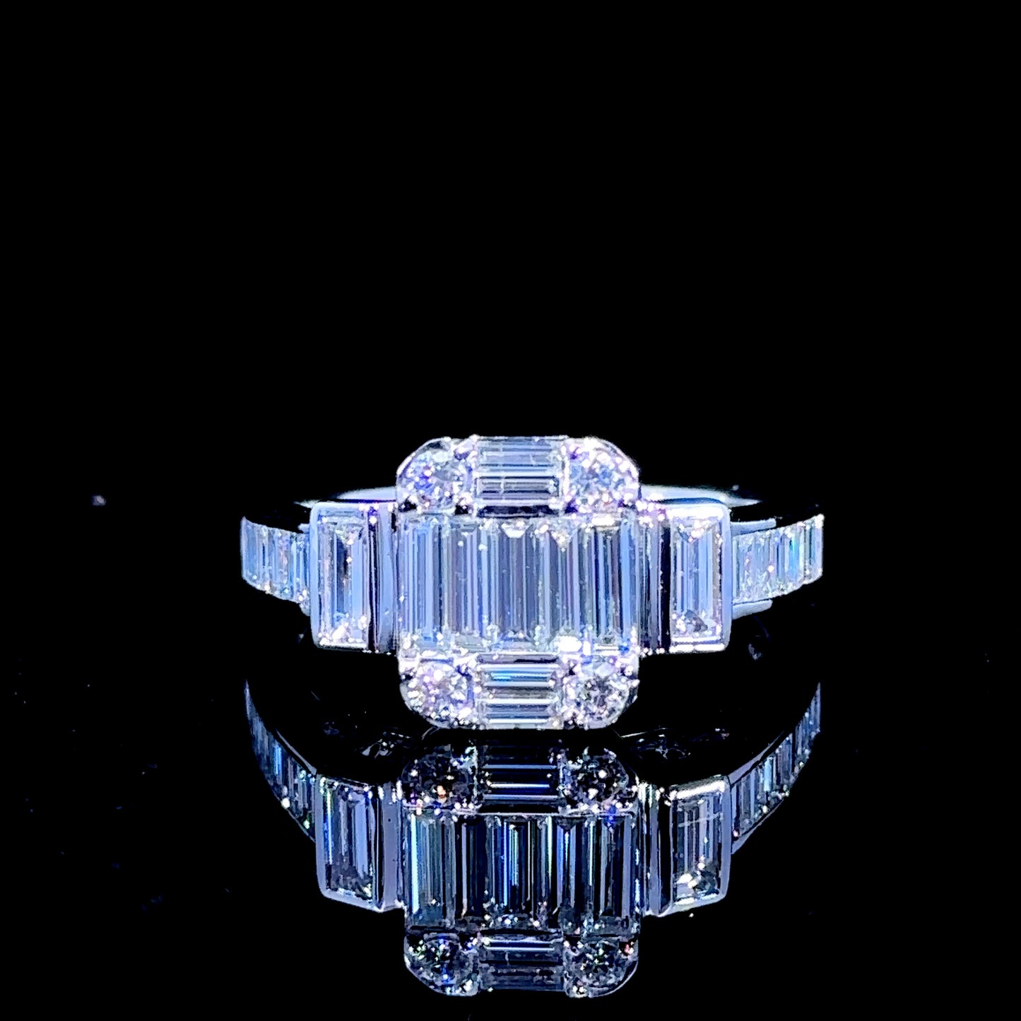 18k white gold and diamond  Ring