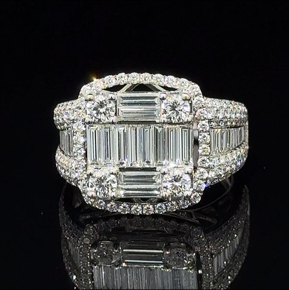 18k white gold and diamond  Ring