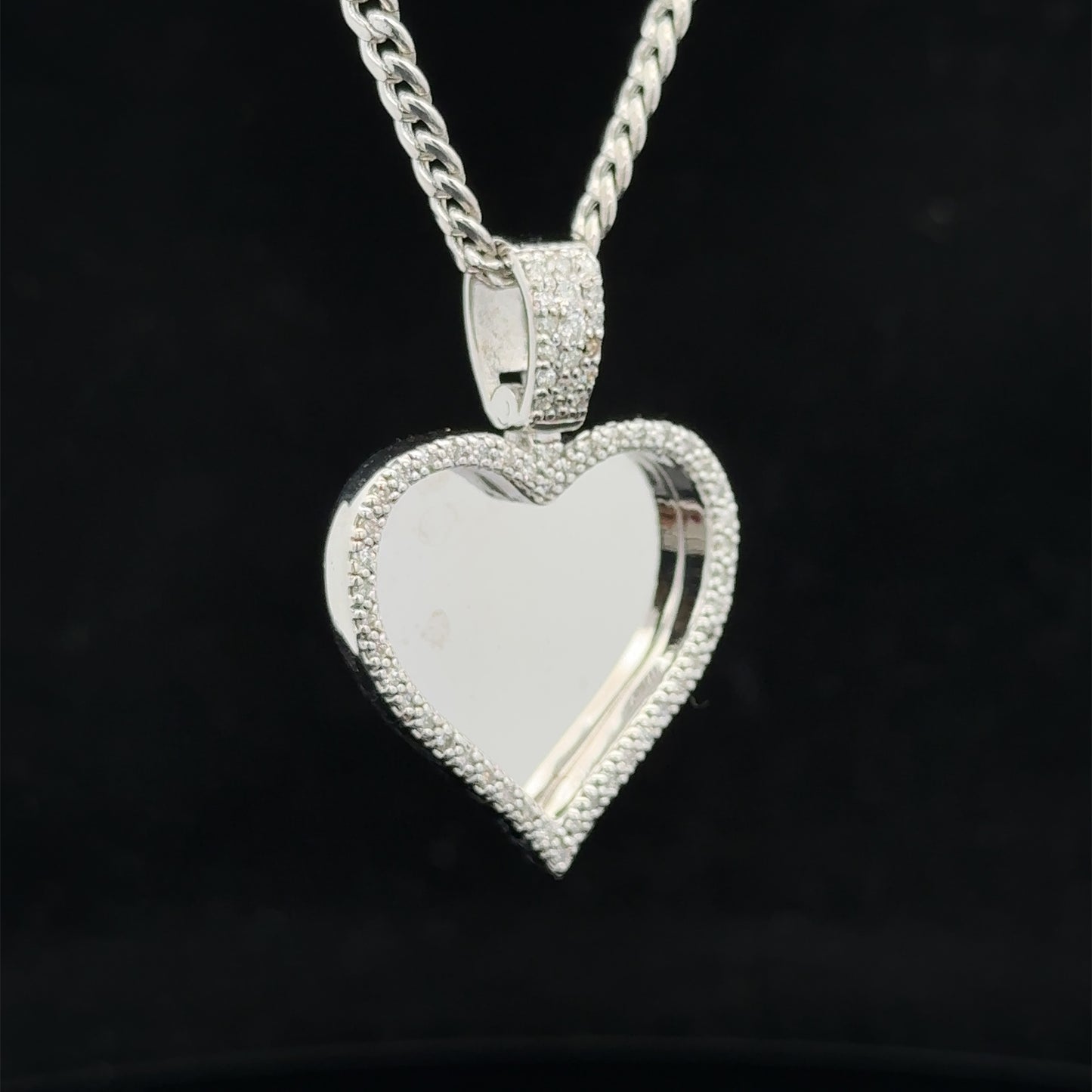 14k white gold and diamond Heart Picture Pendant