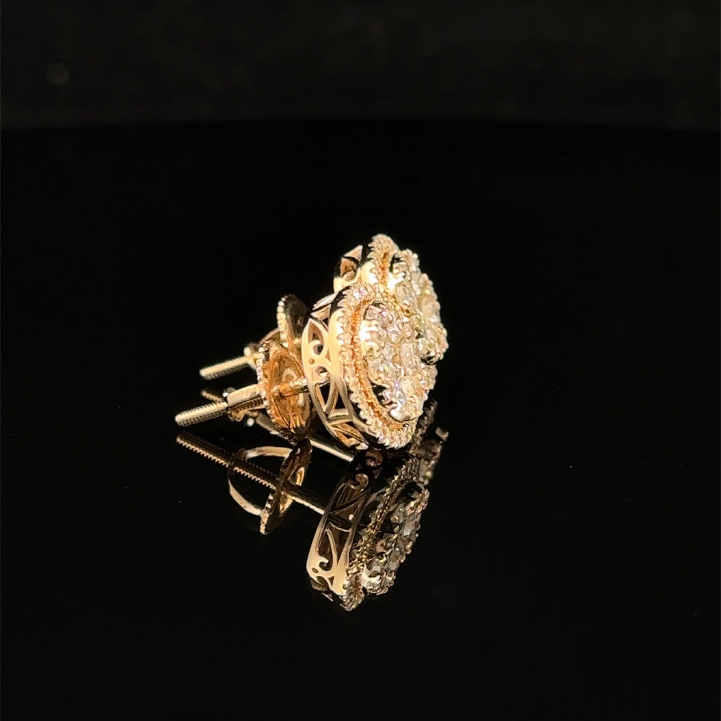 14k Yellow Gold and Diamond Round shape Earrings