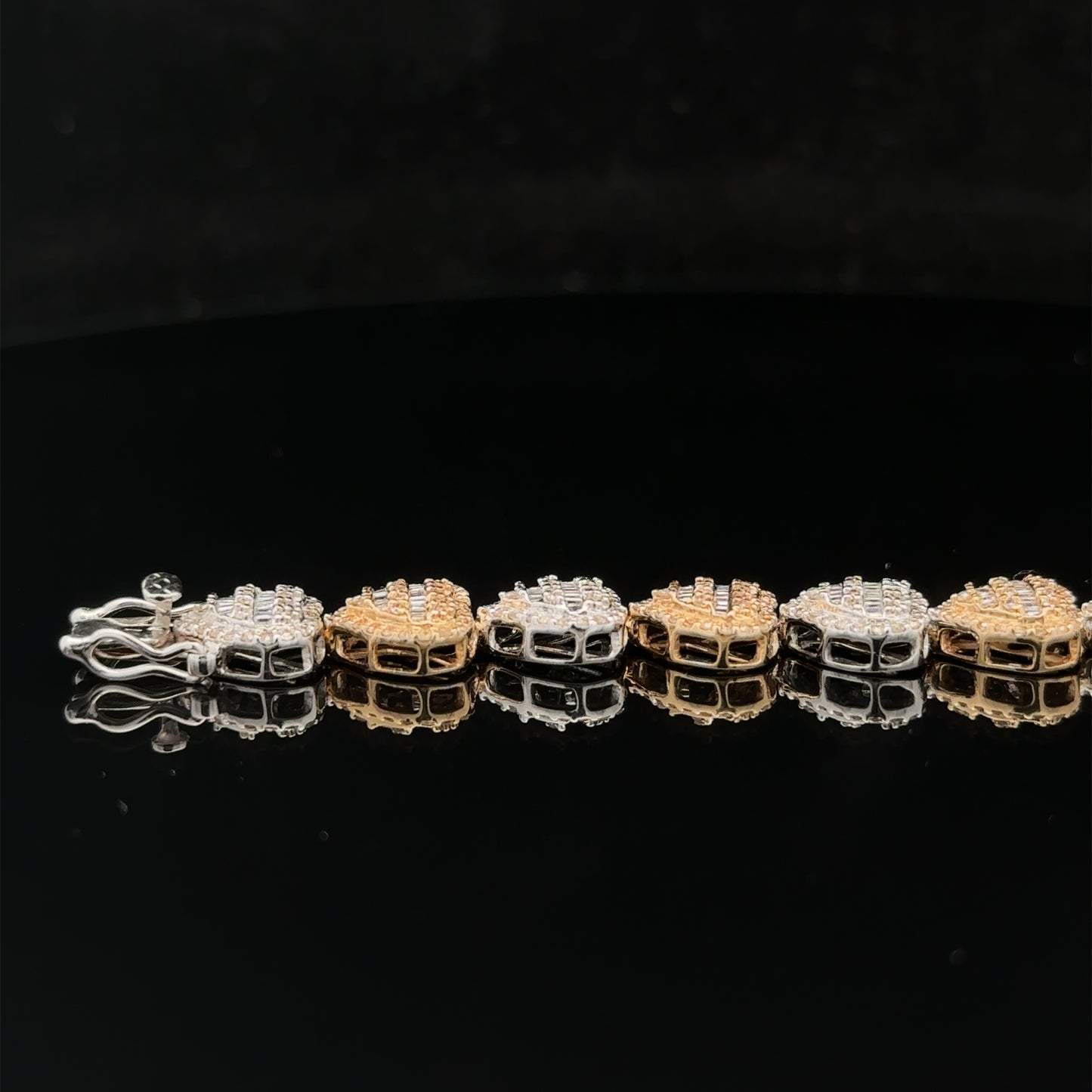 10k Gold and Diamond Heart Bracelet