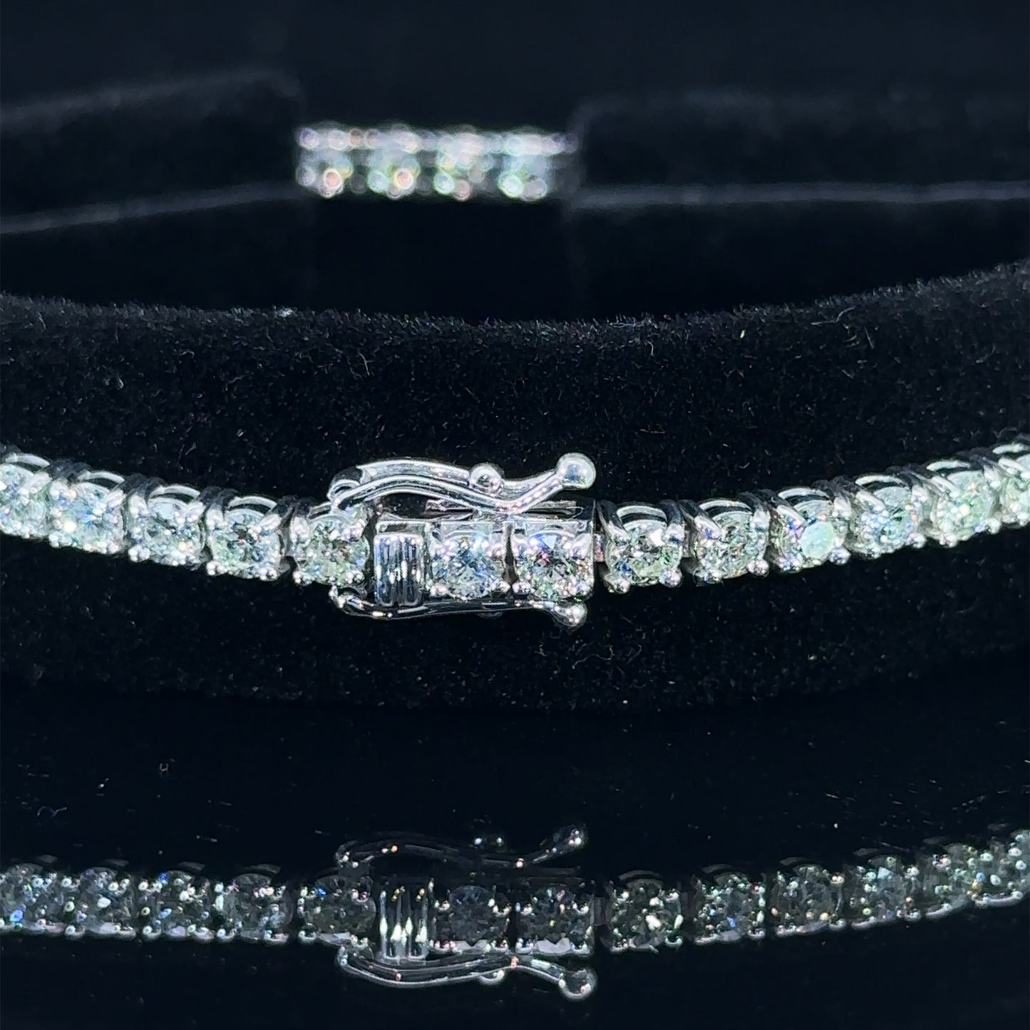 14k White gold and diamond Tennis Bracelet