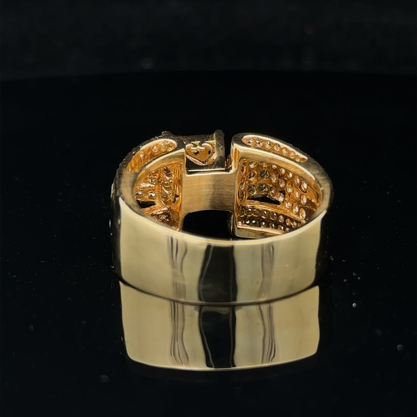 14k yellow gold and diamond Ring