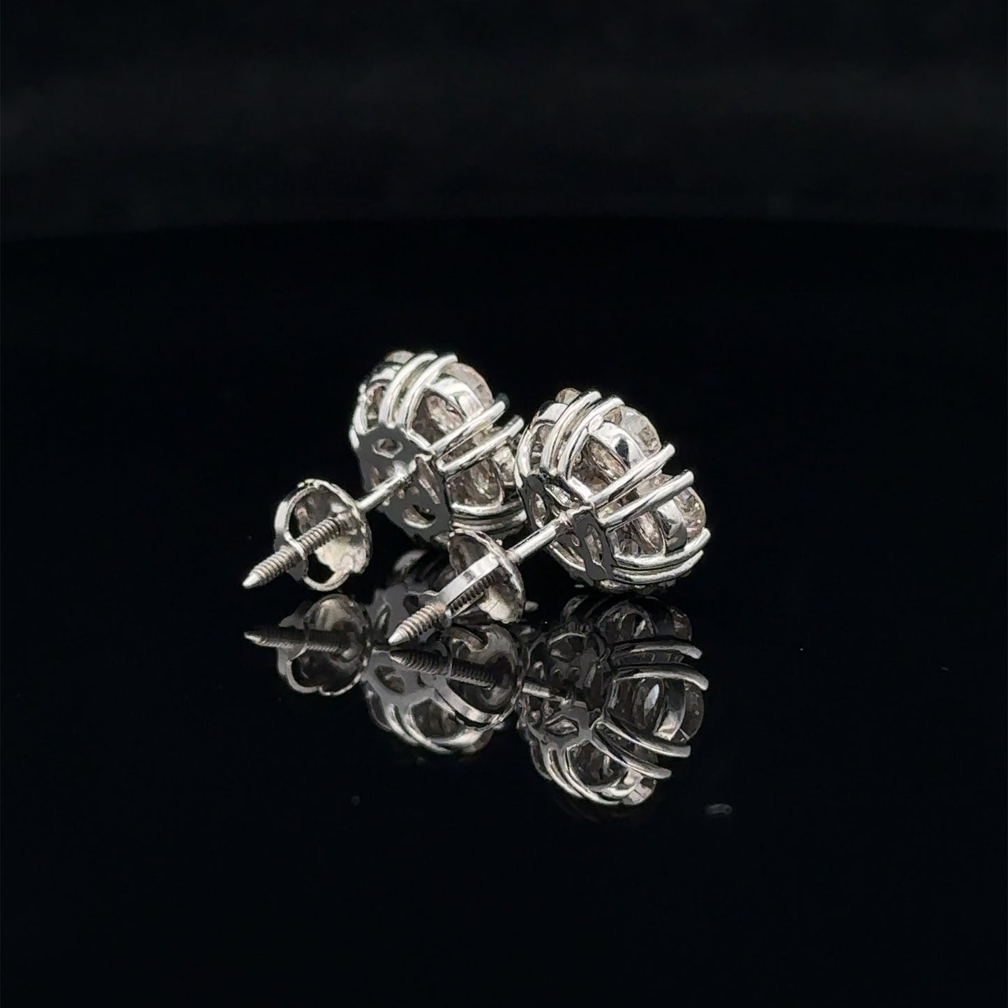 14k white gold and diamond Earrings (20 pointer)