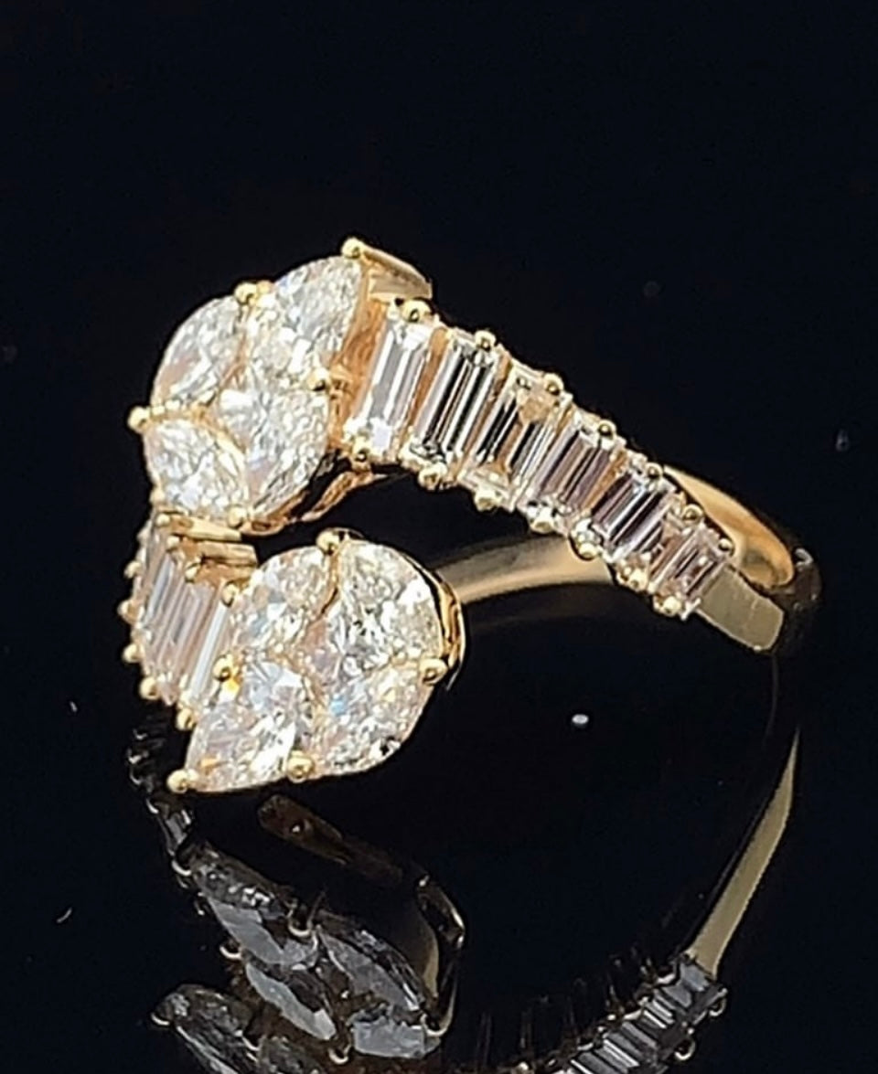 18k yellow gold and diamond Fancy Ring