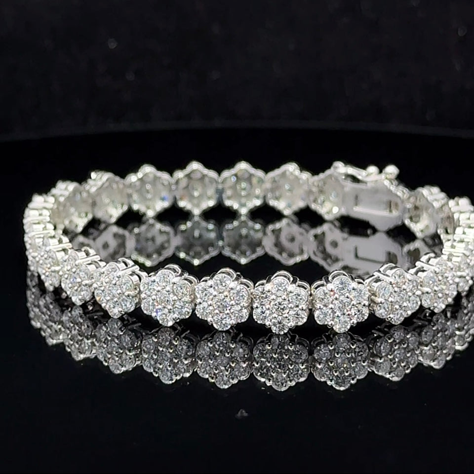 14k White Gold 8.35ct Diamond Bracelet with Round Diamonds