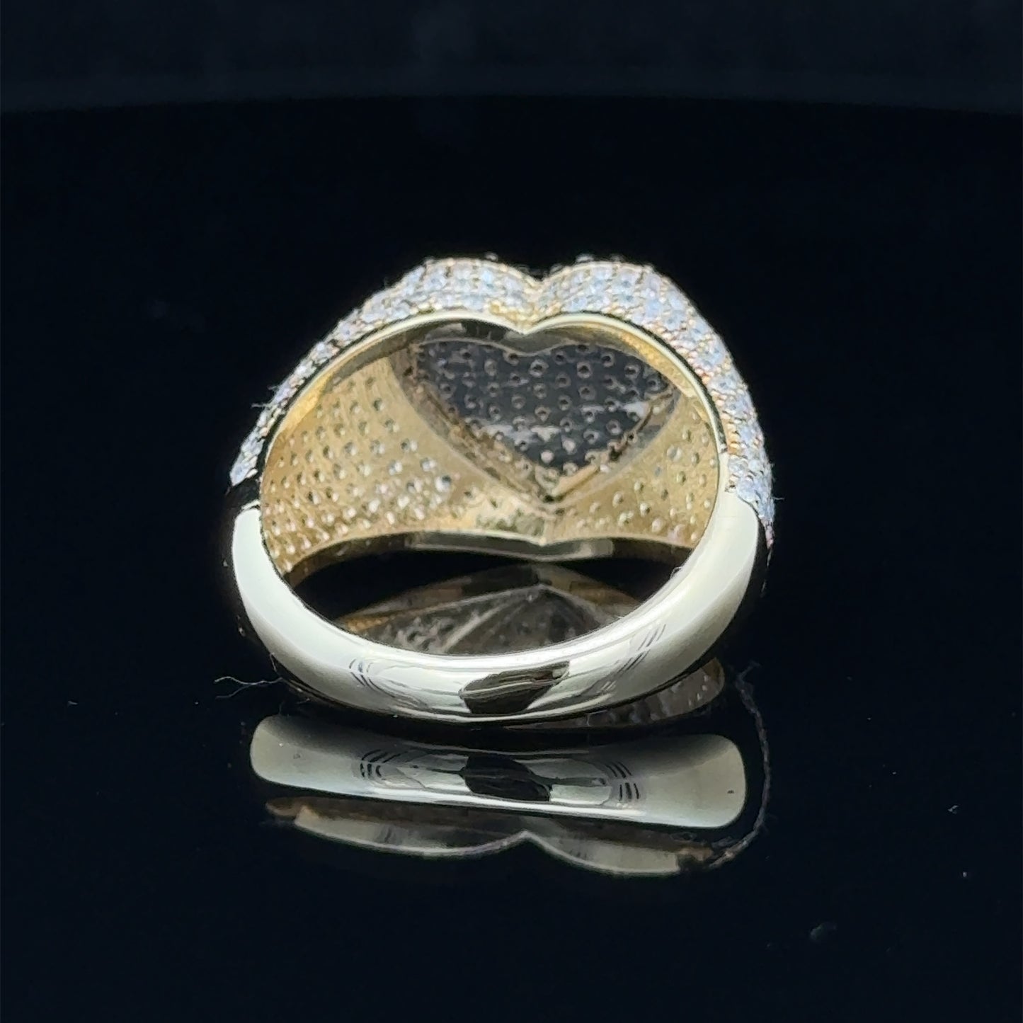 14k yellow gold Heart Ring with Round Diamonds