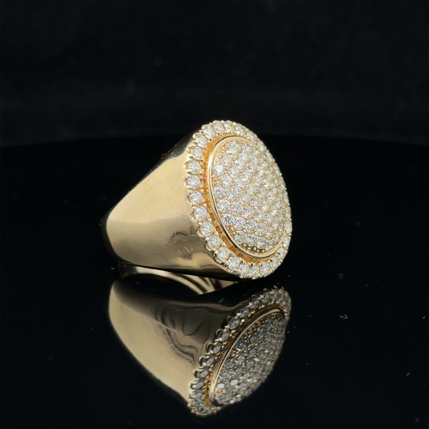 14k yellow gold and diamond Men`s Ring