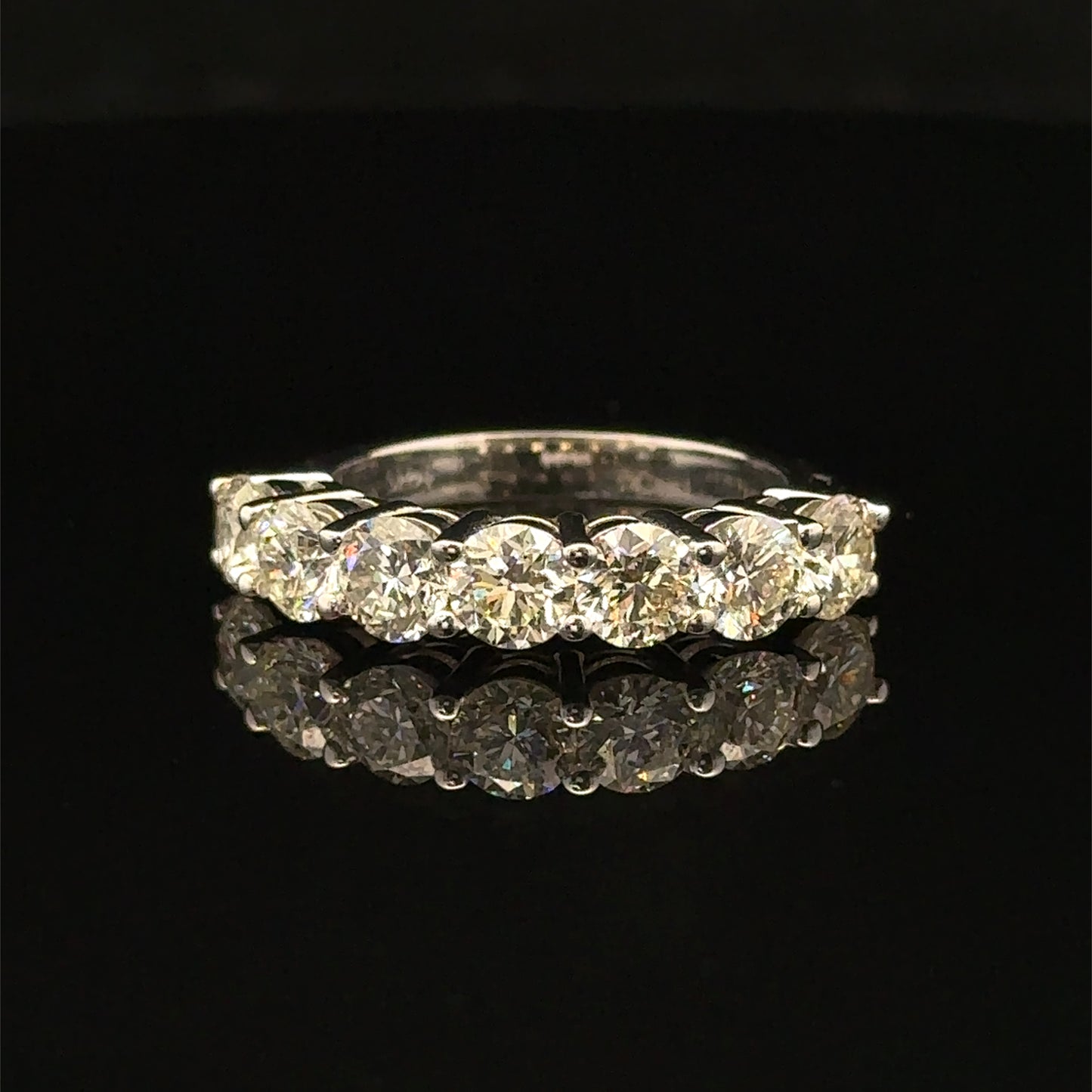 14k White Gold and Diamond Ladies’ Band ( VS diamonds, 38 pointers)