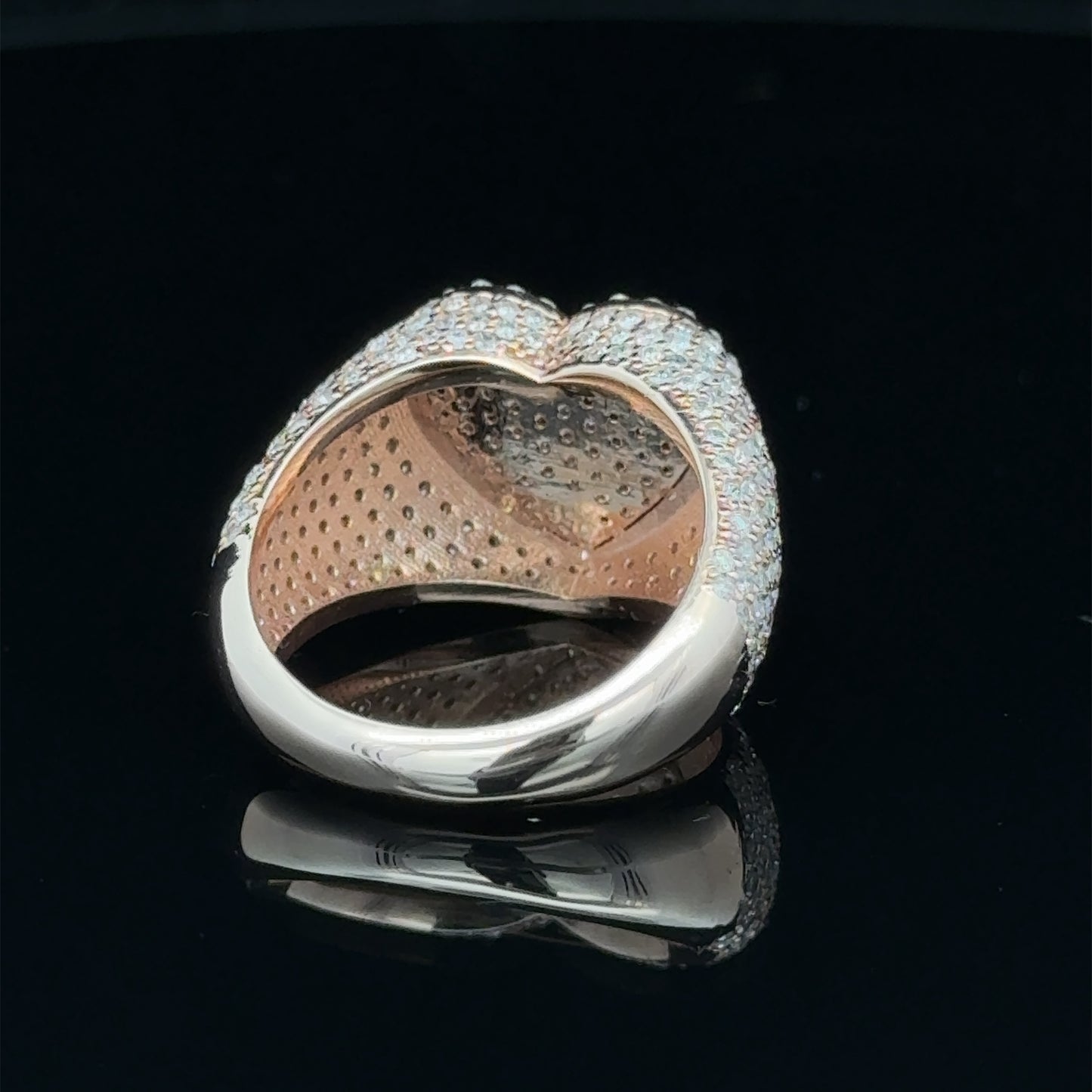 14k rose gold Heart Ring with Round Diaminds