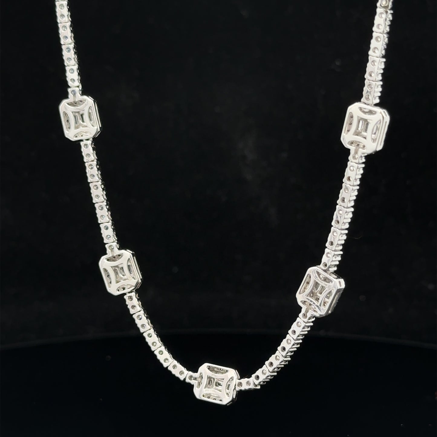 14k white gold and diamond Fancy Necklace