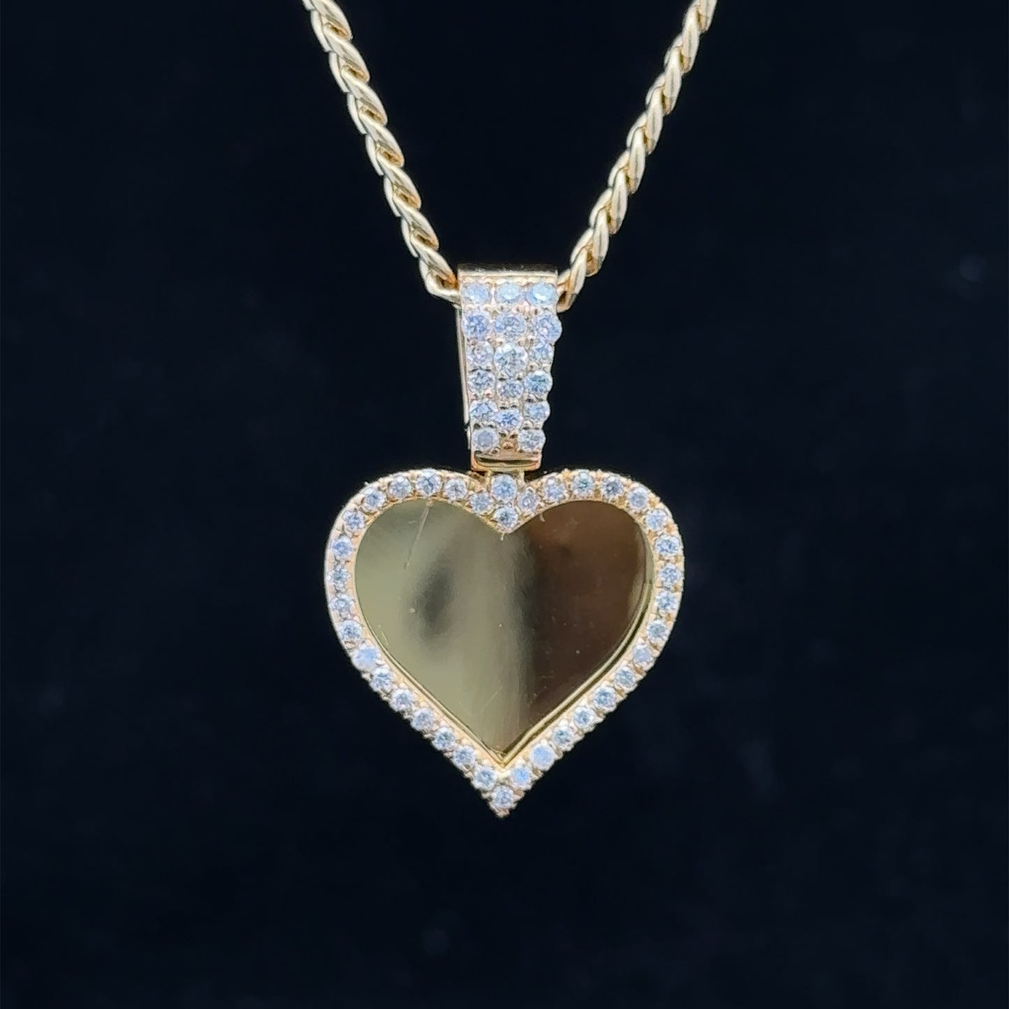 14k yellow gold and diamond Heart Picture Pendant