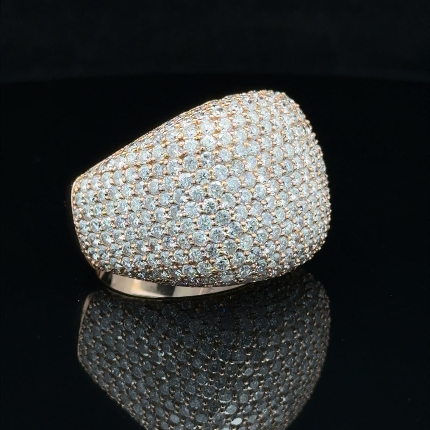 14k rose gold and diamond Men`s Ring with Round Diamonds