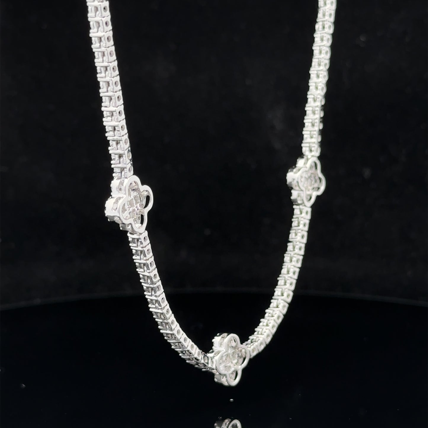 14k white gold and diamond Fancy Necklace