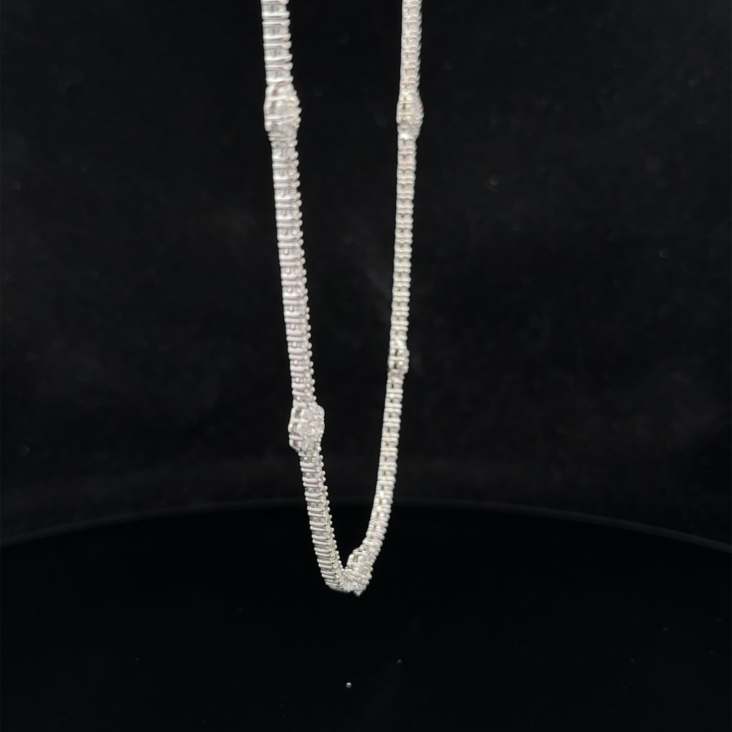 14k white gold and diamond Necklace