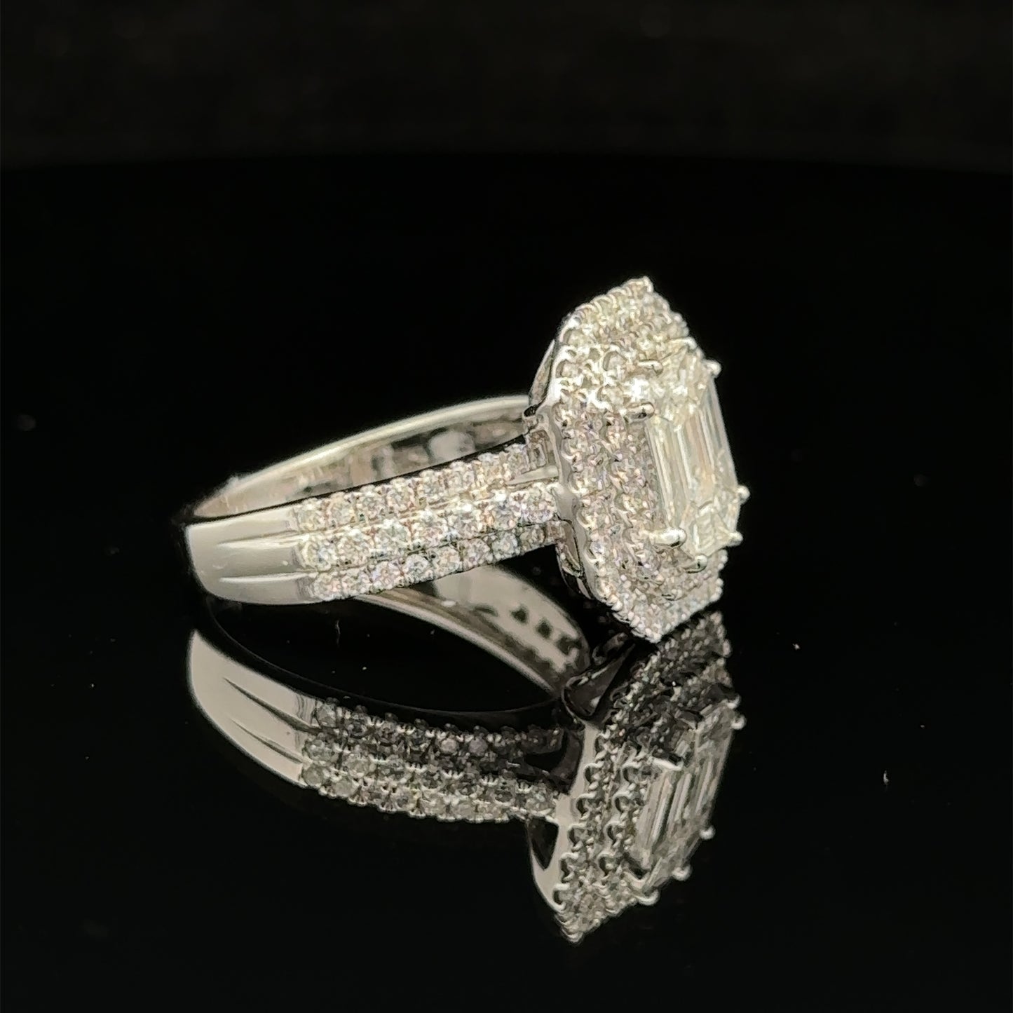 14k white gold and diamond Ring