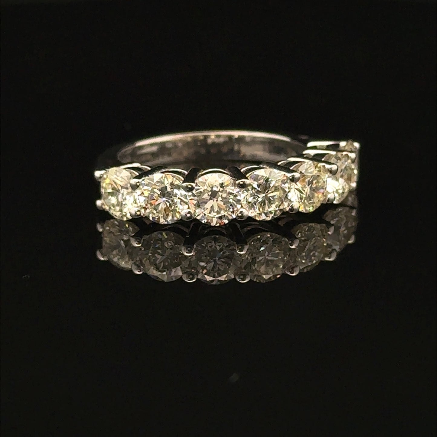 14k White Gold and Diamond Ladies’ Band ( VS diamonds, 38 pointers)