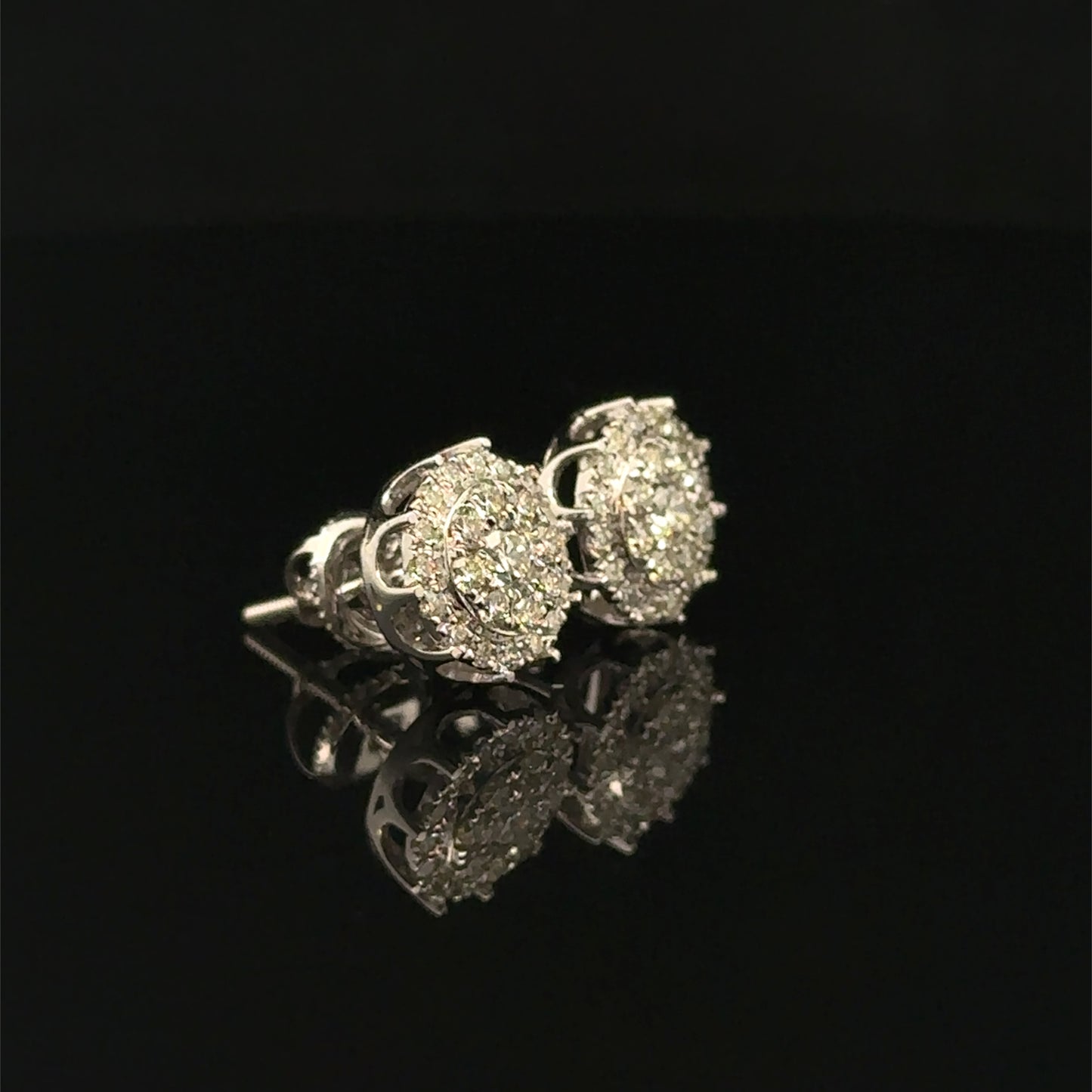 14k White Gold Diamond Earrings – Elegant & Timeless Jewelry