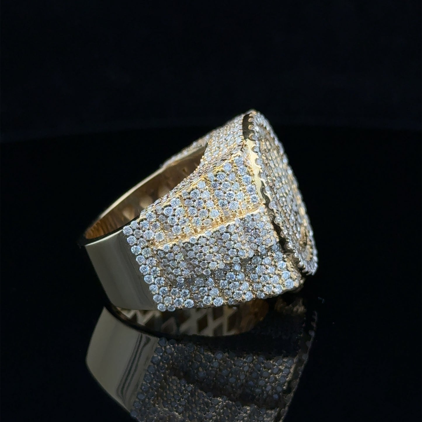 14k Yellow Gold and Diamond Men`s Ring