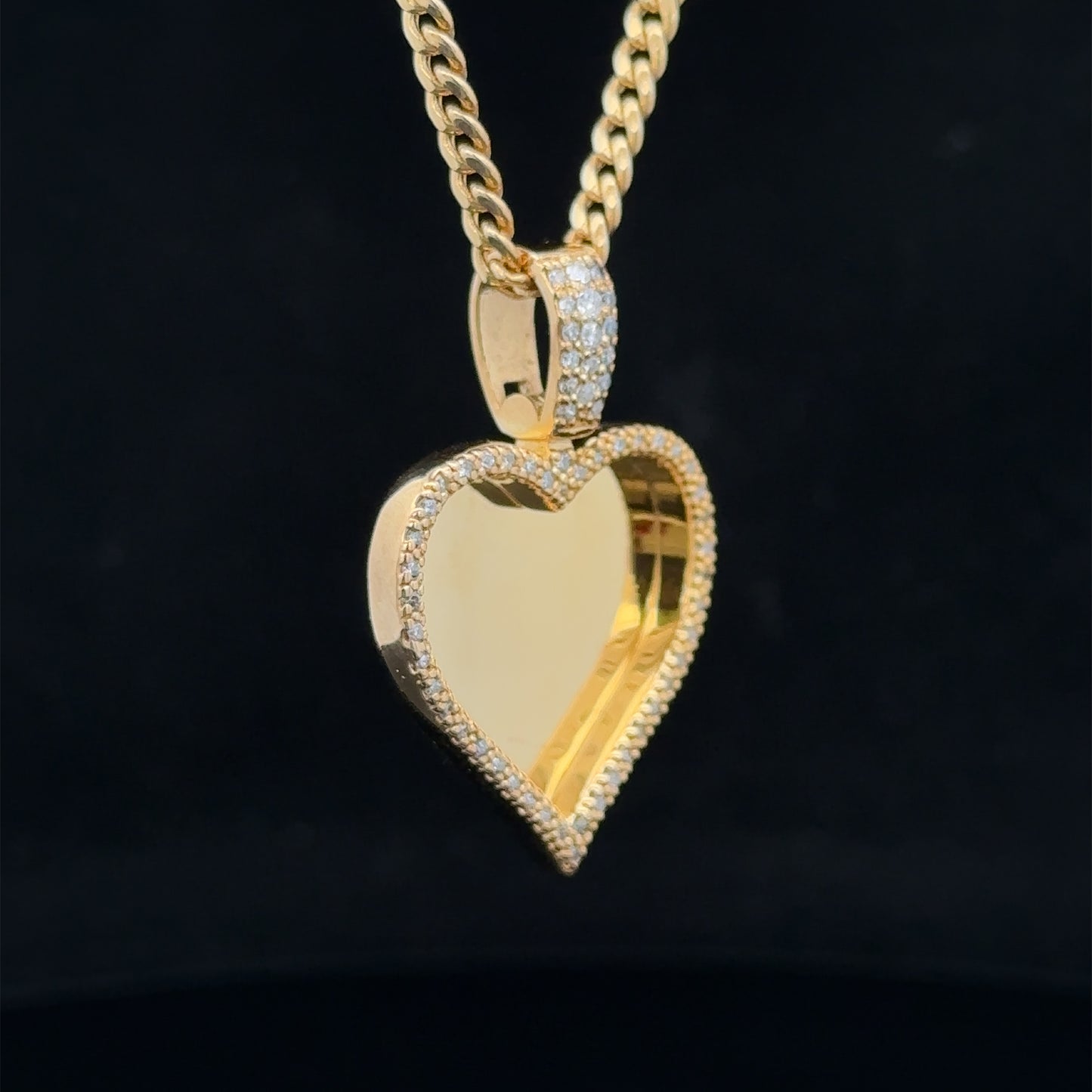 14k yellow gold and diamond Heart Picture Pendant