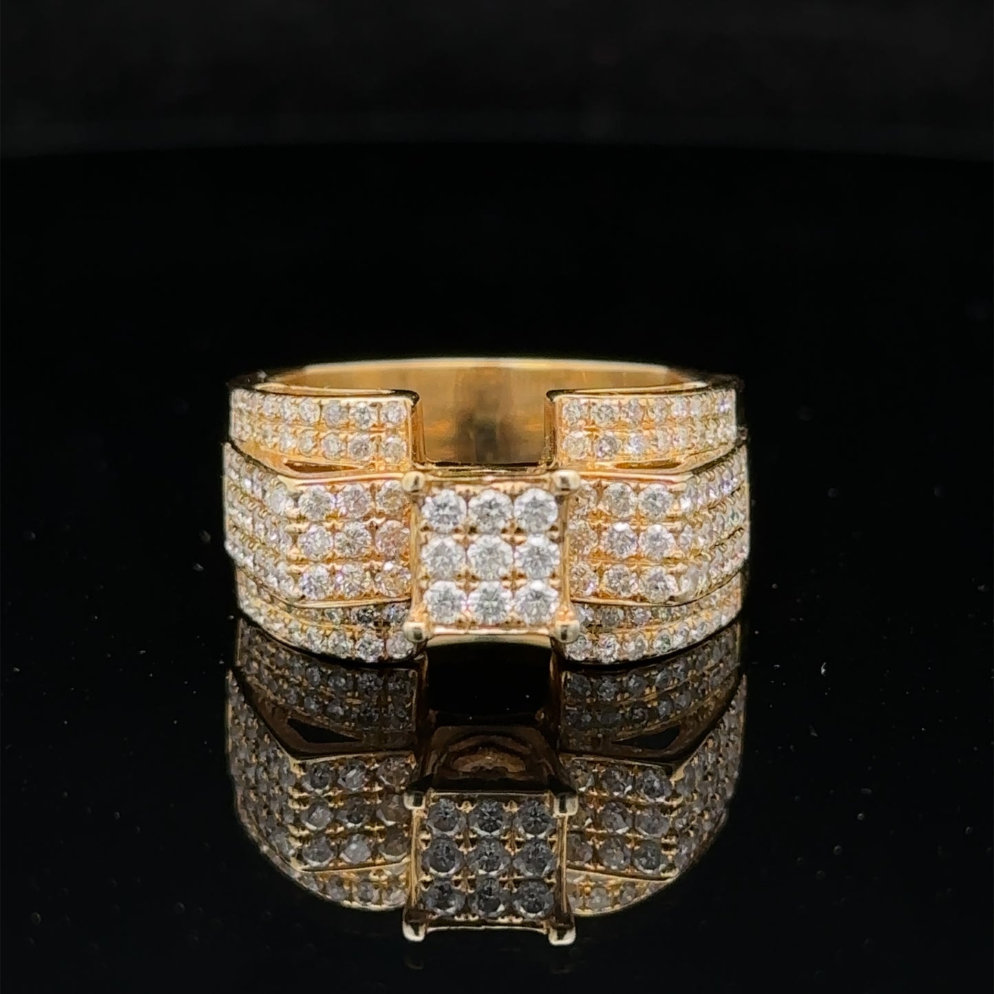 14k yellow gold and diamond Ring