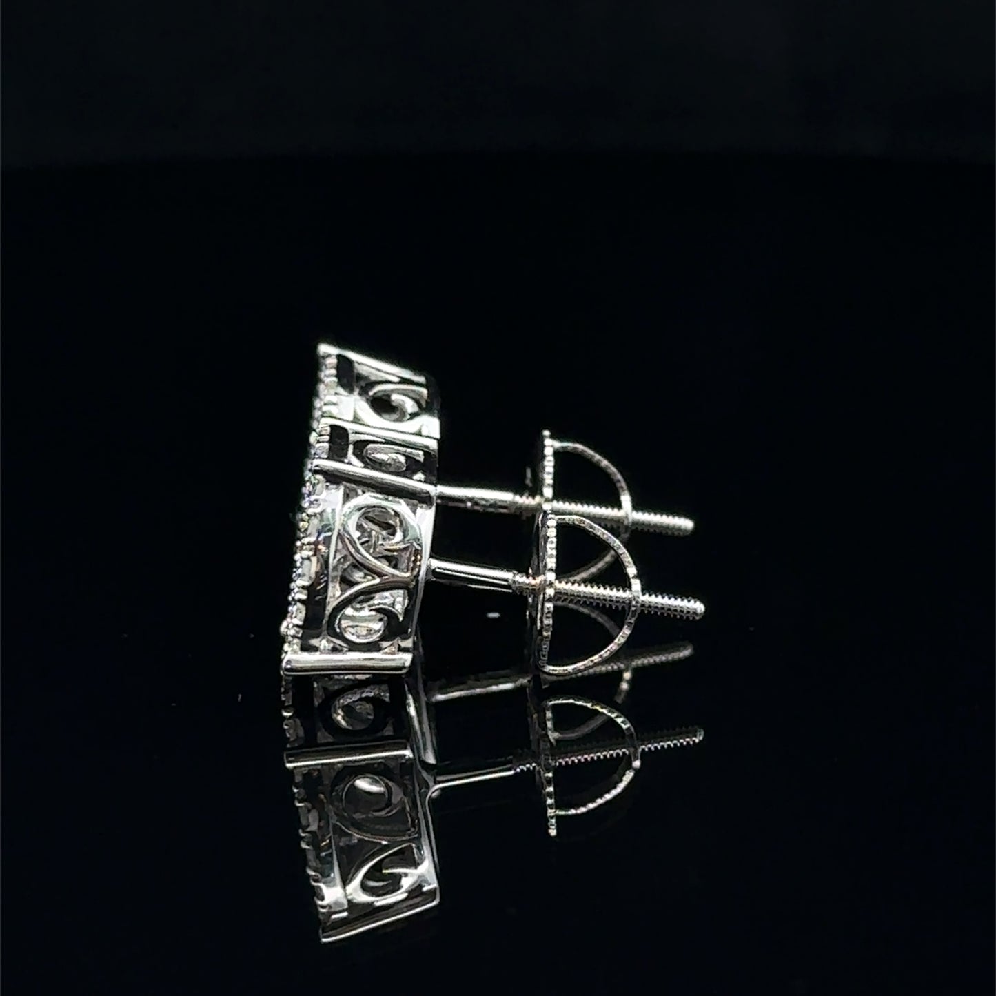 14k White Gold Diamond Earrings – Elegant & Timeless Jewelry