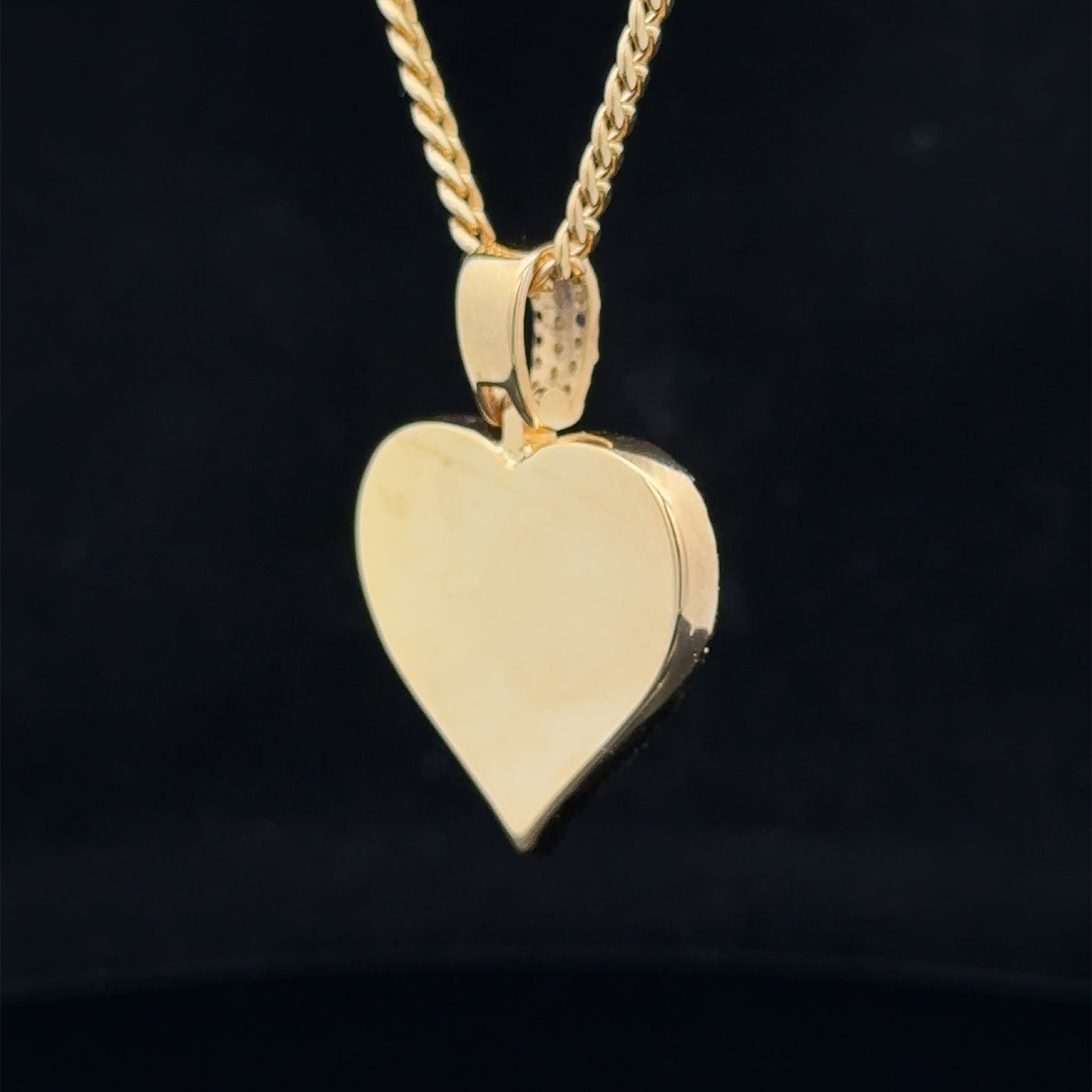14k yellow gold and diamond Heart Picture Pendant