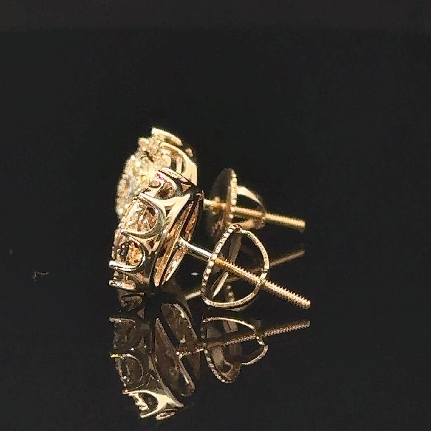14k Yellow Gold Diamond Earrings – Elegant & Timeless Jewelry