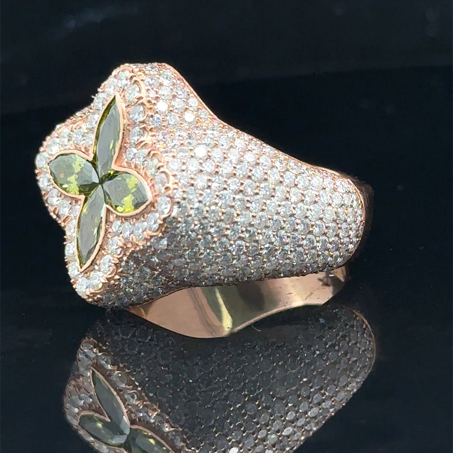 Rose gold and diamond Ring with Green Fancy Cut Colored Stones