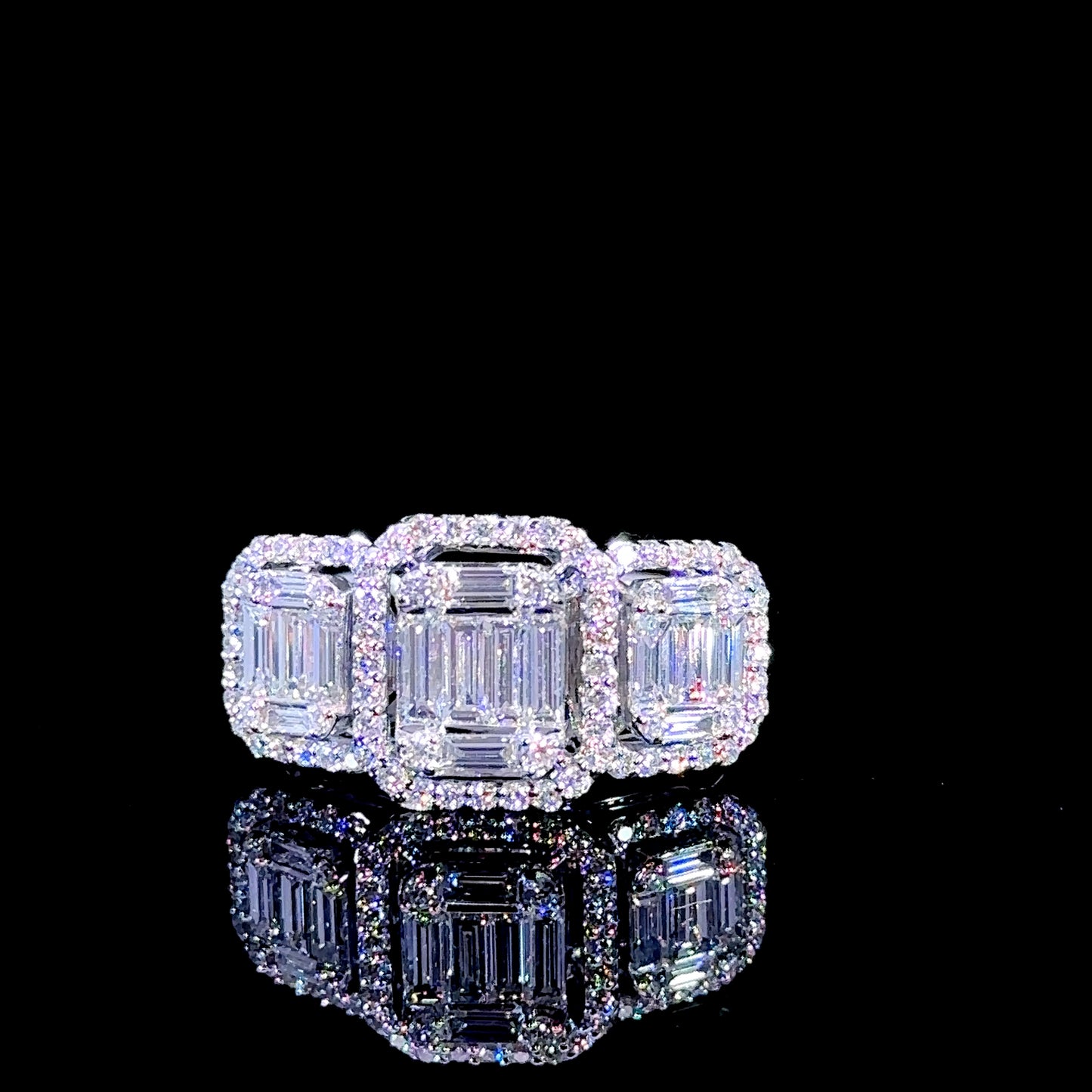 18k white gold and diamond  Ring
